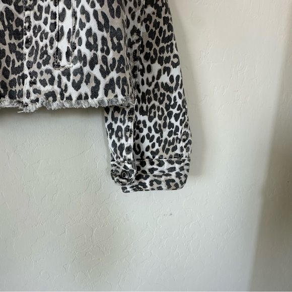 Nordstrom Thread & Supply NWT Golden Jaguar Leopard Print Cropped Denim Jacket - Picture 5 of 11